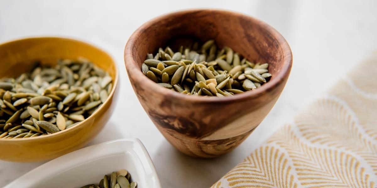 Pumpkin seeds: Benefits, nutrition & recipes